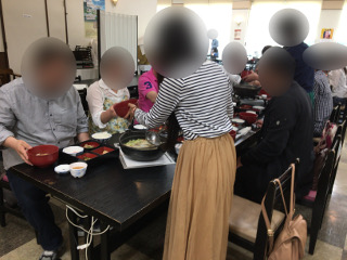 ふるさと村にて昼食