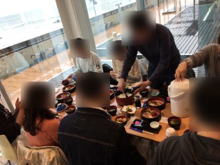 婚活ツアー昼食ｻﾞ、ﾌｲｯｼｭ