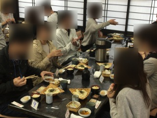 婚活ツアー水沢うどん昼食