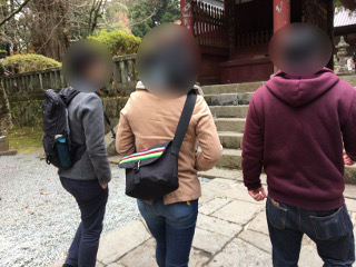 浅間神社参拝中