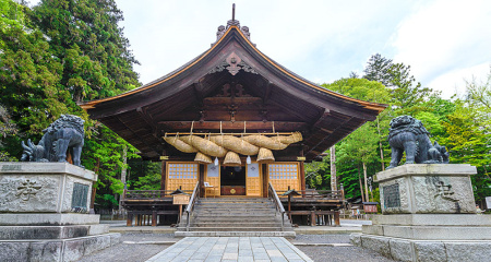 諏訪大社・秋宮
