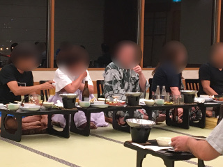 宴会中