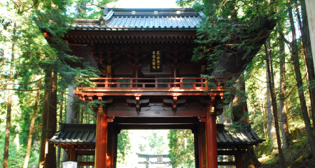 二荒山神社山門