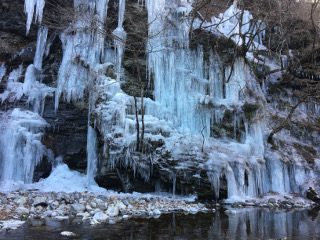 三十槌の氷柱