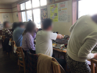 婚活バスツアー・食事